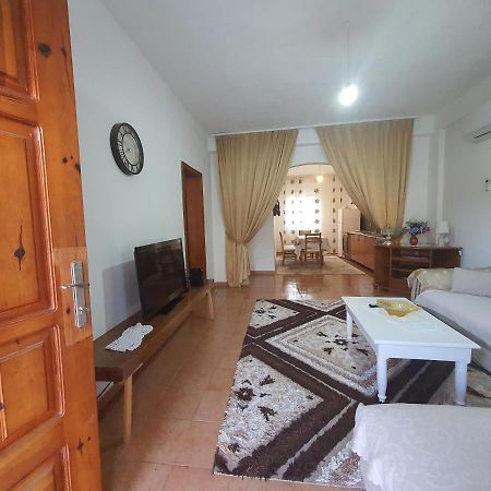 Villa Spacious House With A Big Garden And Fire Pit Tirana Exterior foto