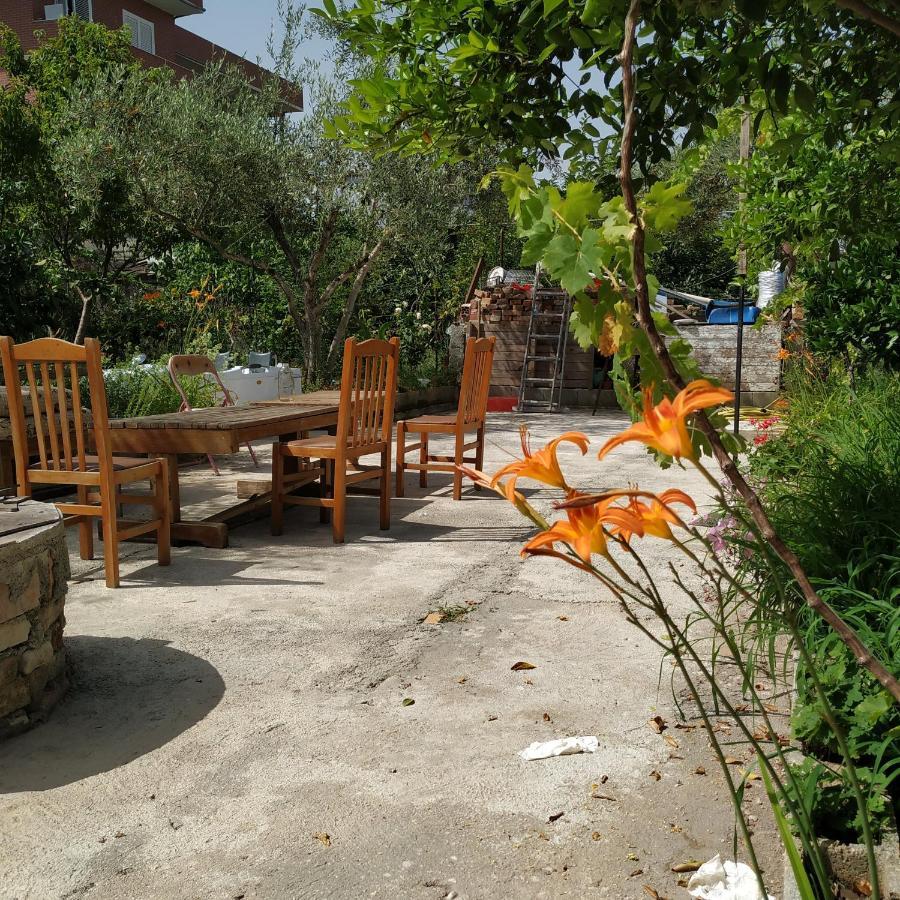Villa Spacious House With A Big Garden And Fire Pit Tirana Exterior foto