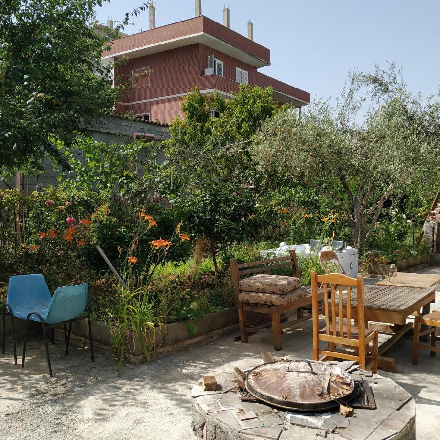 Villa Spacious House With A Big Garden And Fire Pit Tirana Exterior foto