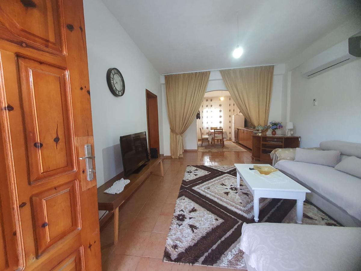 Villa Spacious House With A Big Garden And Fire Pit Tirana Exterior foto