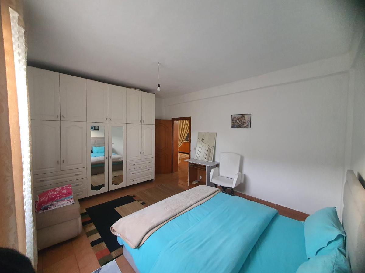 Villa Spacious House With A Big Garden And Fire Pit Tirana Exterior foto