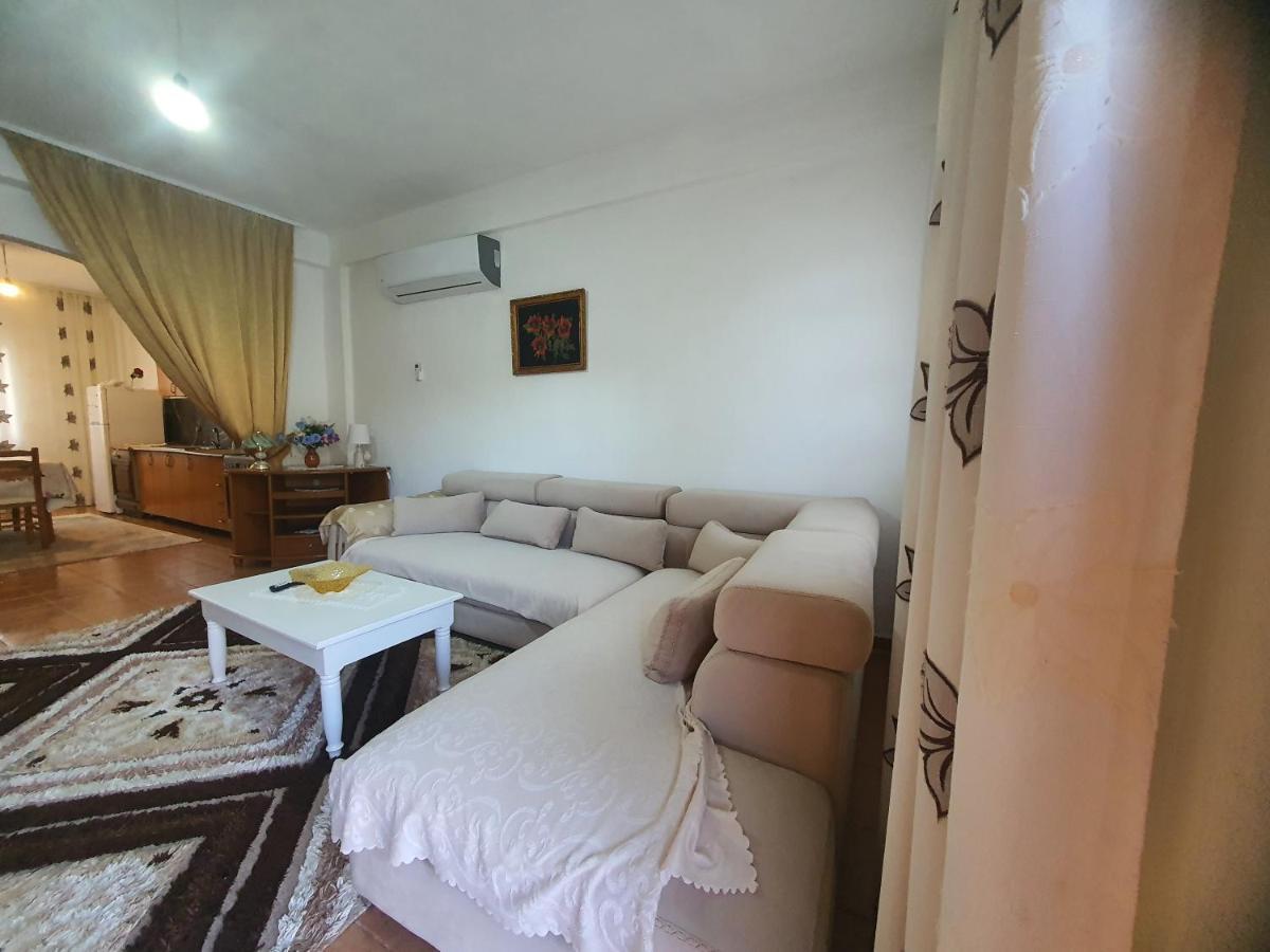 Villa Spacious House With A Big Garden And Fire Pit Tirana Exterior foto