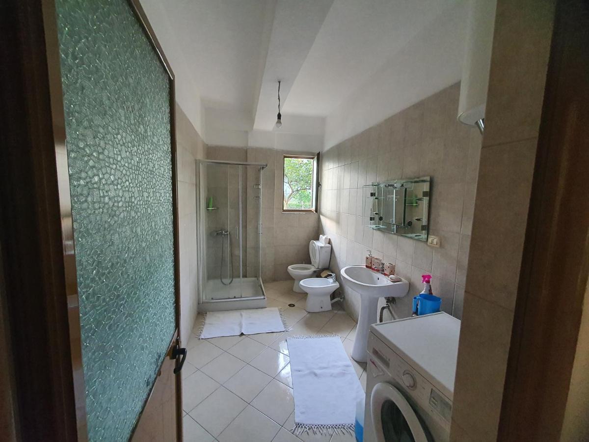 Villa Spacious House With A Big Garden And Fire Pit Tirana Exterior foto