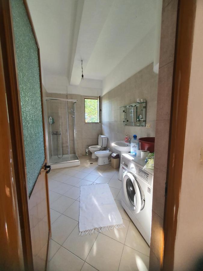 Villa Spacious House With A Big Garden And Fire Pit Tirana Exterior foto